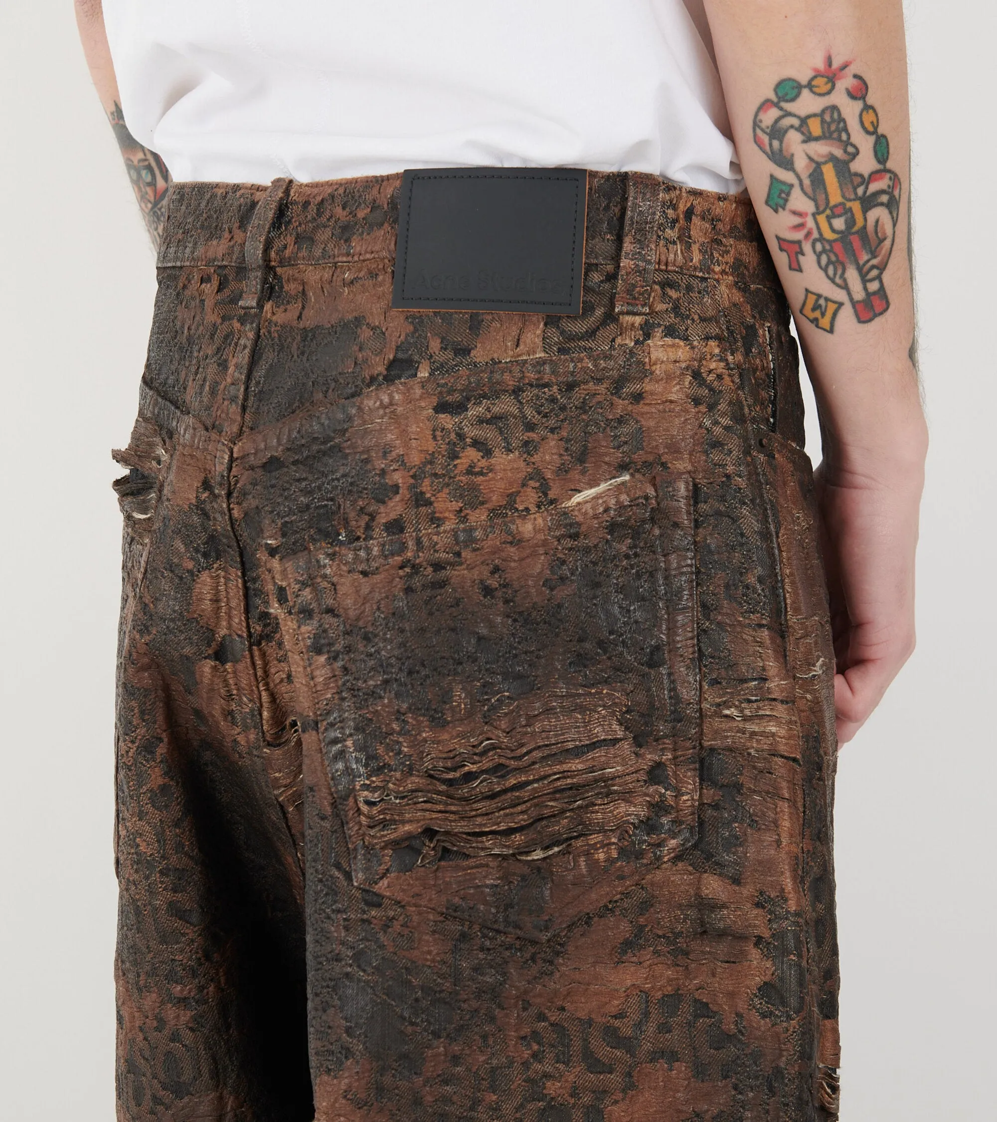 2023 Distressed Super Baggy Fit Jeans Brown